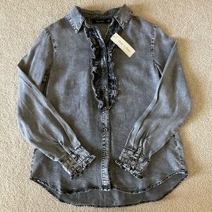 NWT Doe & Rae Long Sleeve Chambray Blouse